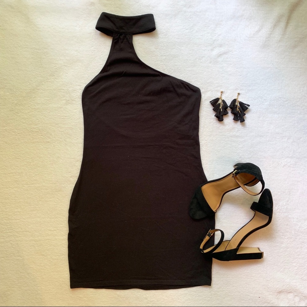 Small Black Nasty Gal Bare Shoulder Mini Dress